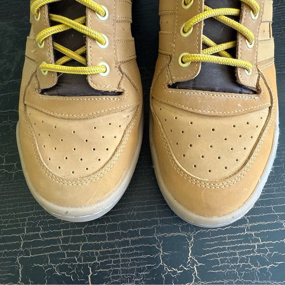 Adidas Originals Forum Mid sneakers in light brown size 11.5 - Picture 11 of 13